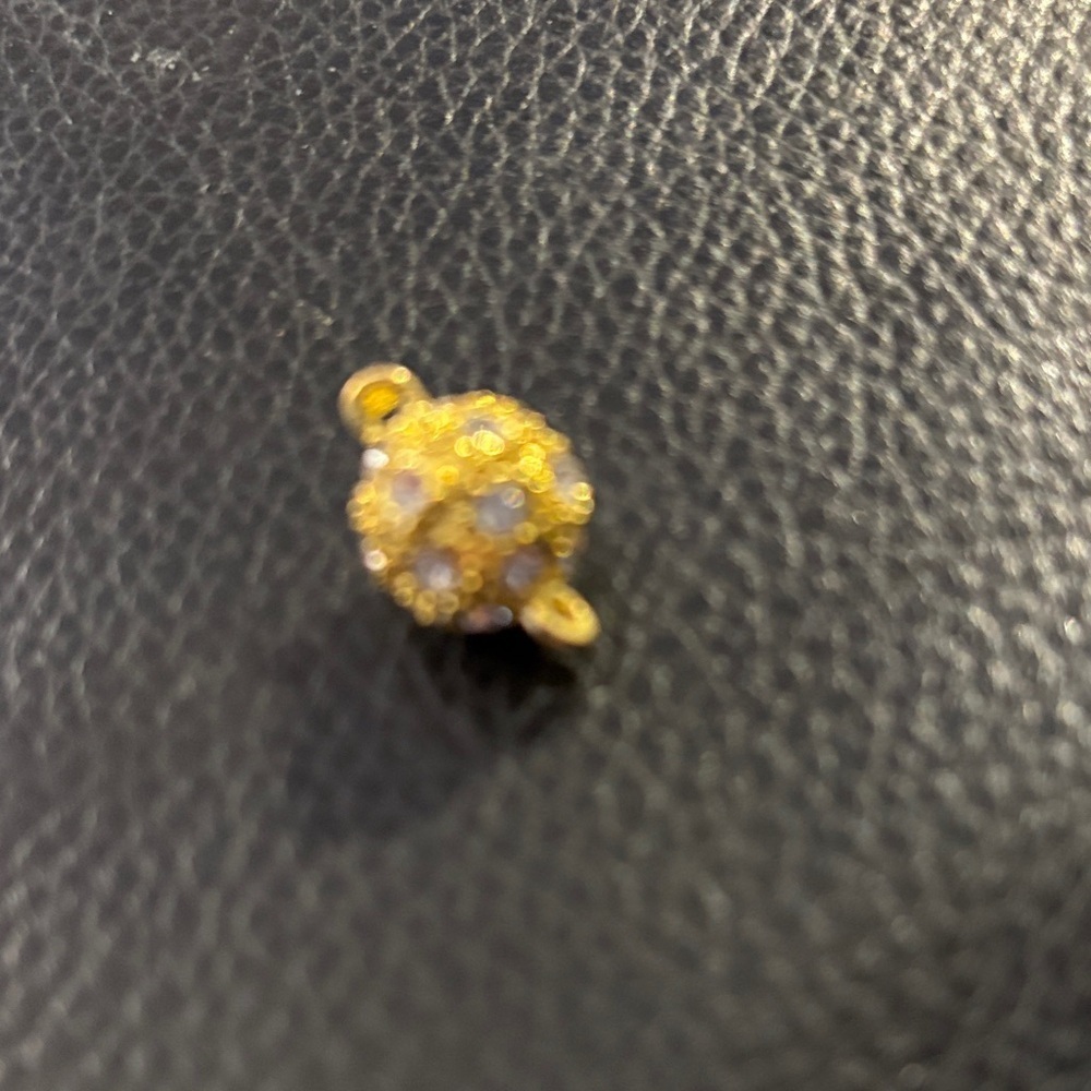 Gold Plated Simulated Diamond Magnetic Clasp - Picture 3 of 8